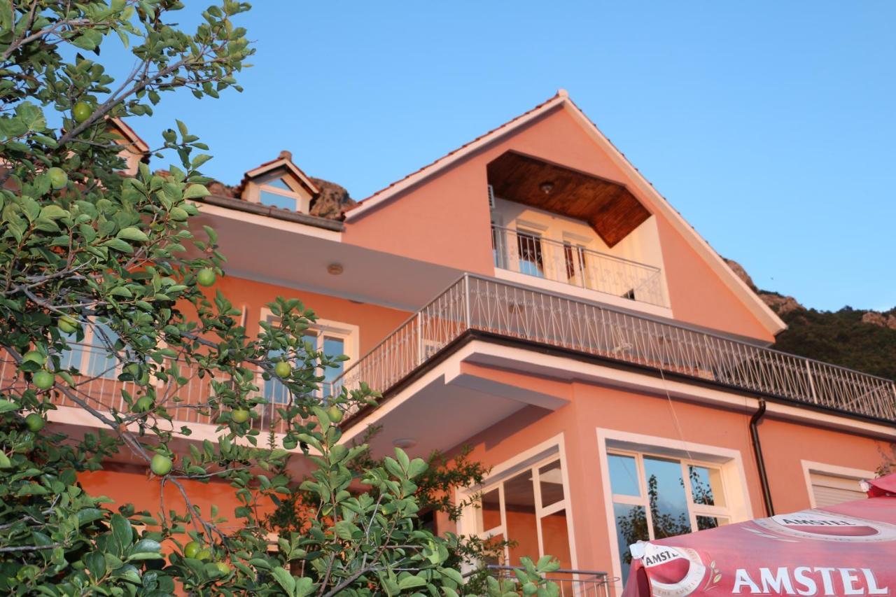 Villa Duka Krujë المظهر الخارجي الصورة